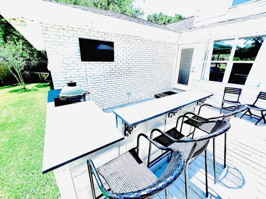 4/3 Home Centrally Located, Beach, Casino, Airport, Dining, Golfing, Shopping, Entertainment Gulfport Ngoại thất bức ảnh