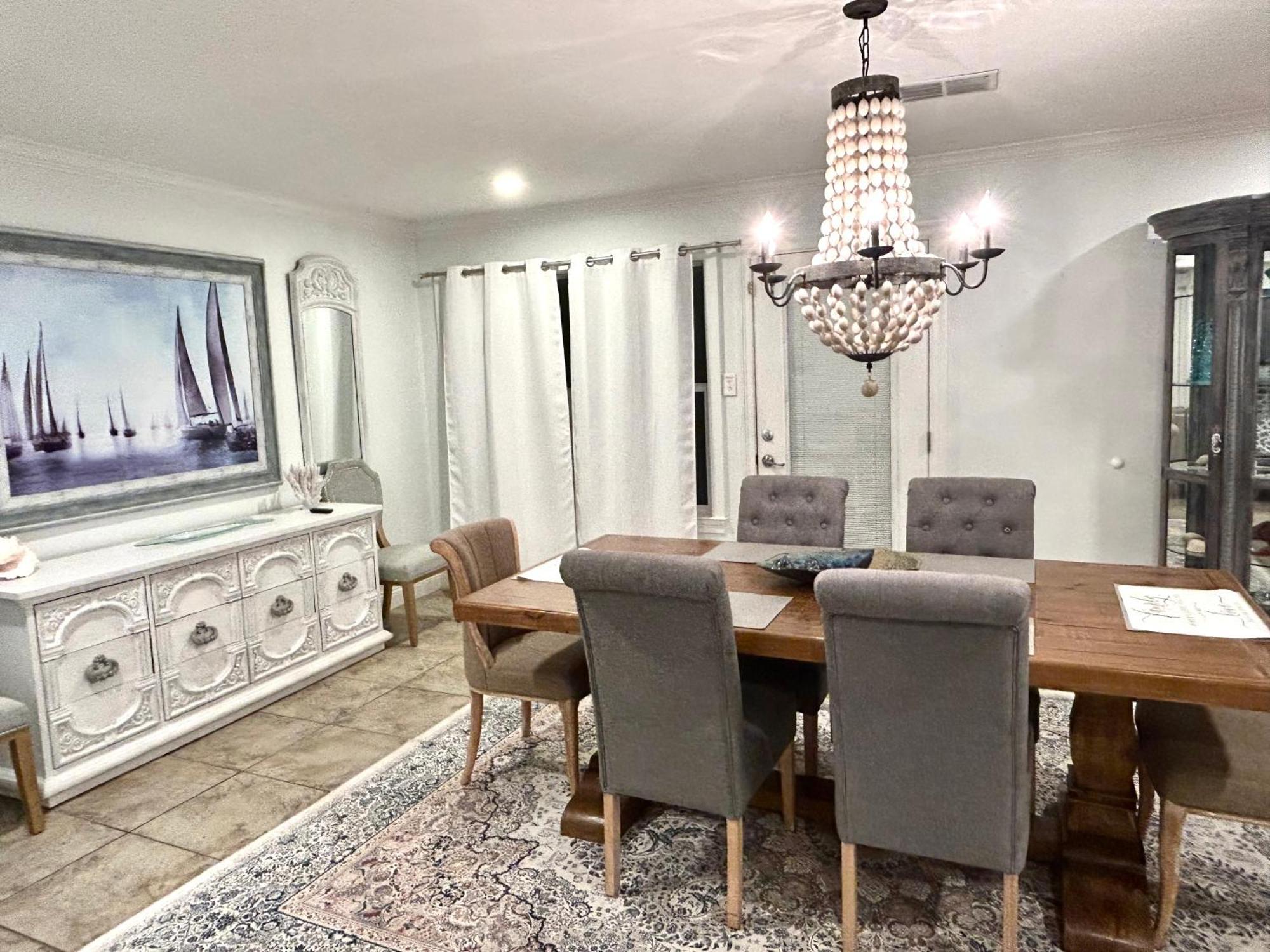 4/3 Home Centrally Located, Beach, Casino, Airport, Dining, Golfing, Shopping, Entertainment Gulfport Ngoại thất bức ảnh